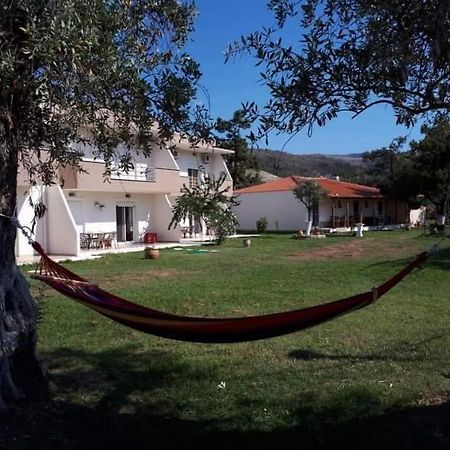 Studios Dimitraki Skala Rachoni  Luaran gambar
